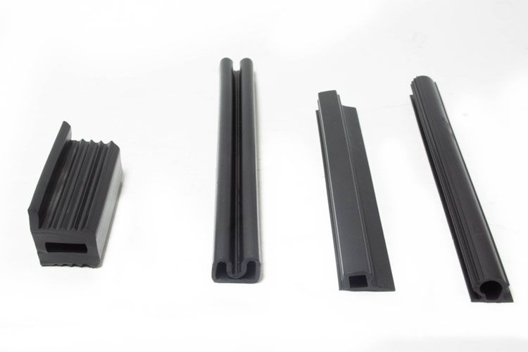 WEDGE  RUBBER